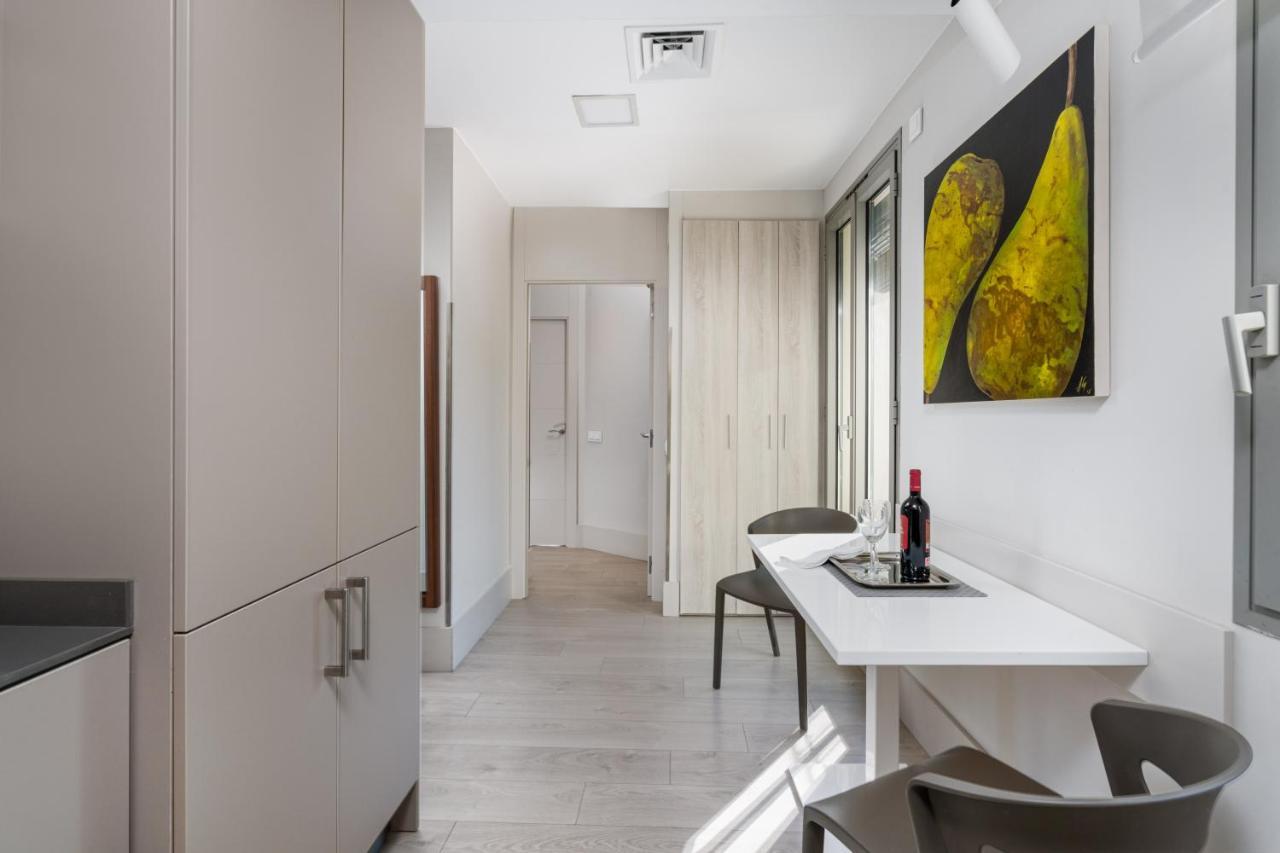 Kronos On The Beach Suite 3 Barcelona Exterior photo