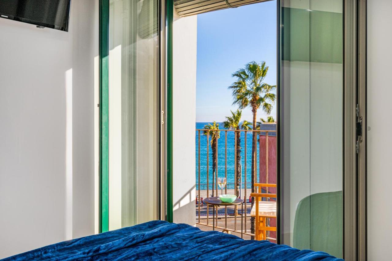 Kronos On The Beach Suite 3 Barcelona Exterior photo